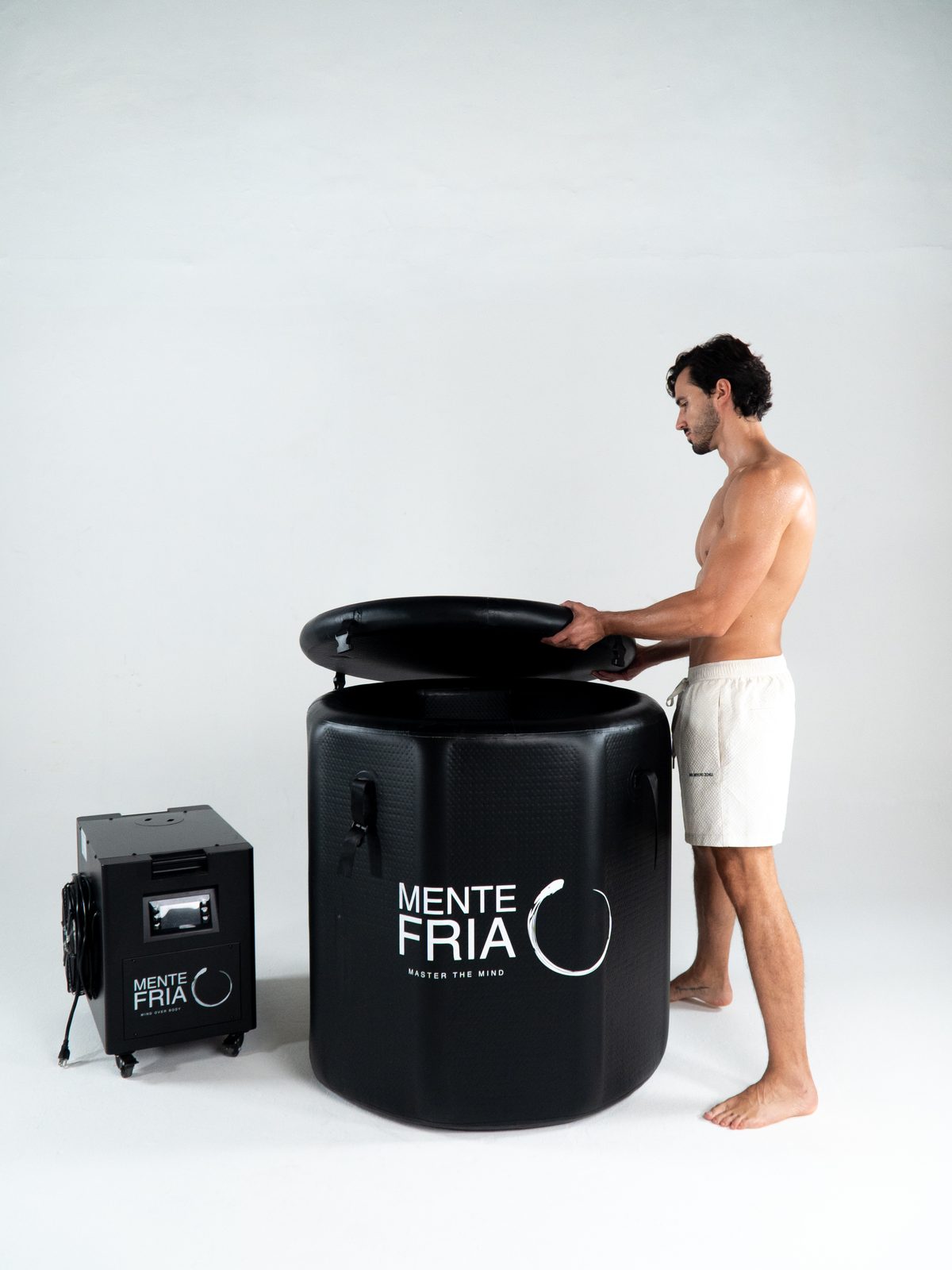 MF Barrel en estudio, colocando la cubierta térmica